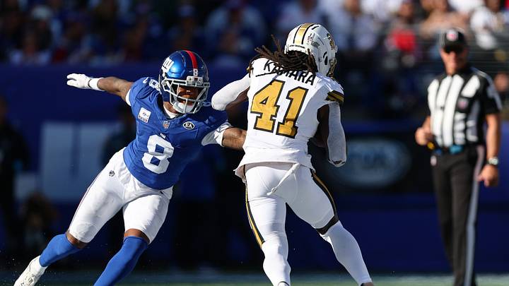Oct 18, 2026; East Rutherford, New Jersey, USA; New Orleans Saints running back Alvin Kamara (41) runs the ball against New York Giants safety Jevon Holland (8) during the third quarter at MetLife Stadium. Mandatory Credit: Vincent Carchietta-Imagn Images Oct 18, 2026; East Rutherford, New Jersey, USA; New Orleans Saints running back Alvin Kamara (41) runs the ball against New York Giants safety Jevon Holland (8) during the third quarter at MetLife Stadium. Mandatory Credit: Vincent Carchietta-Imagn Images