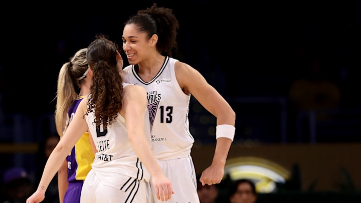 Golden State Valkyries v Los Angeles Sparks