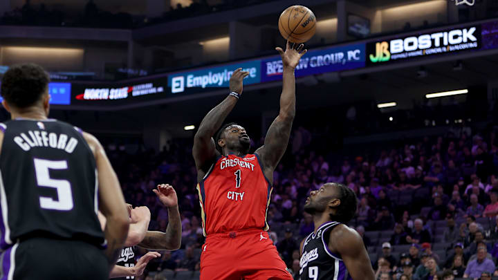 Mar 5, 2026; Sacramento, California, USA; New Orleans Pelicans forward Zion Williamson (1) shoots the ball against the Sacramento Kings during the first quarter at Golden 1 Center. Mandatory Credit: Dennis Lee-Imagn Images