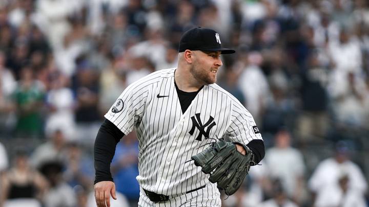 Aug 8, 2026; Bronx, New York, USA; New York Yankees pitcher David Bednar (53) reacts after surrendering an RBI single to Atlanta Braves designated hitter Dominic Smith (not pictured) during the ninth inning at Yankee Stadium. Mandatory Credit: John Jones-Imagn Images