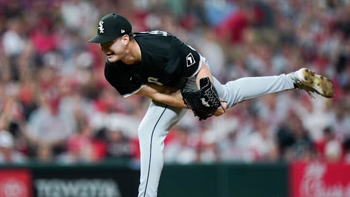 Chicago White Sox pitcher Jordan Leasure (49) throws a pitch in the seventh inning of the MLB interleague game between the Cincinnati Reds and Chicago White Sox, Wednesday, May 14, 2025, at Great American Ball Park in Downtown Cincinnati. White Sox won 4-2. Chicago White Sox pitcher Jordan Leasure (49) throws a pitch in the seventh inning of the MLB interleague game between the Cincinnati Reds and Chicago White Sox, Wednesday, May 14, 2025, at Great American Ball Park in Downtown Cincinnati. White Sox won 4-2.