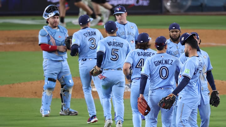 World Series - Toronto Blue Jays v Los Angeles Dodgers - Game Four World Series - Toronto Blue Jays v Los Angeles Dodgers - Game Four