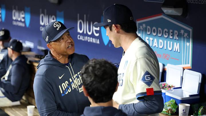 May 30, 2026; Los Angeles, California, USA;Los Angeles Dodgers pitcher Roki Sasaki (right) is greeted in the dugout by manager Dave Roberts (left) after leaving the game during the sixth inning against the Philadelphia Phillies at Dodger Stadium. Mandatory Credit: Kiyoshi Mio-Imagn Images May 30, 2026; Los Angeles, California, USA;Los Angeles Dodgers pitcher Roki Sasaki (right) is greeted in the dugout by manager Dave Roberts (left) after leaving the game during the sixth inning against the Philadelphia Phillies at Dodger Stadium. Mandatory Credit: Kiyoshi Mio-Imagn Images