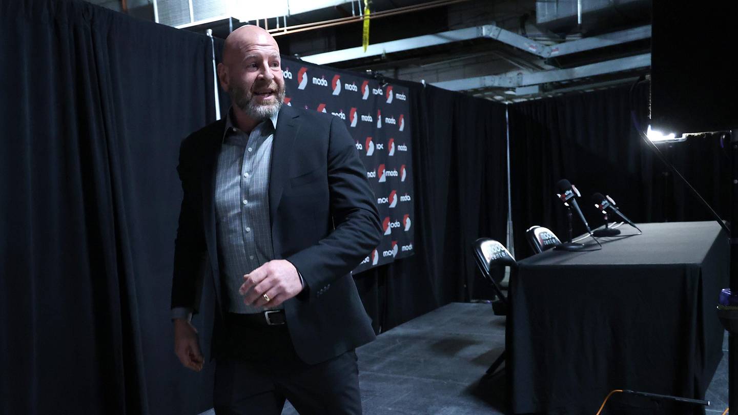 Trail Blazers Select Yang Hansen, Pass on Derik Queen