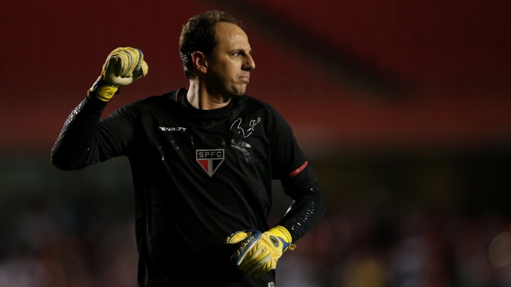 Com mais de 100 gols, Rogério Ceni é o líder isolado do ranking. Com mais de 100 gols, Rogério Ceni é o líder isolado do ranking.