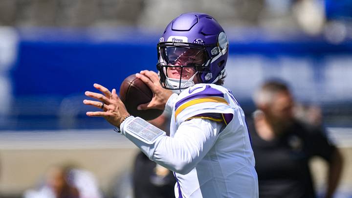 Aug 15, 2026; East Rutherford, New Jersey, USA; Minnesota Vikings quarterback J.J. McCarthy (9) warms up before a game against the New York Giants at MetLife Stadium. Mandatory Credit: John Jones-Imagn Images