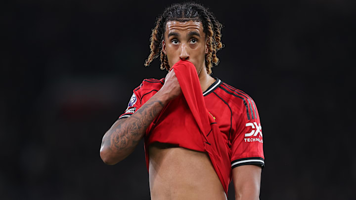 Manchester United v Leeds United - Premier League