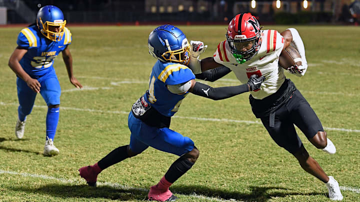 South Carolina football commitment Zy'marion Lang is no longer with the class and is signing with Toledo.