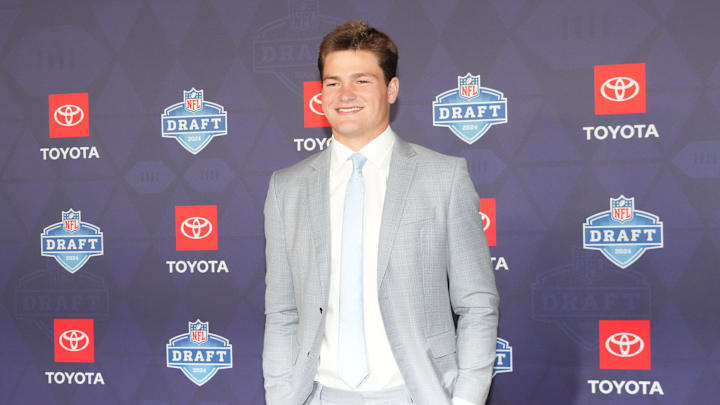 North Carolina Tar Heels quarterback Drake Maye