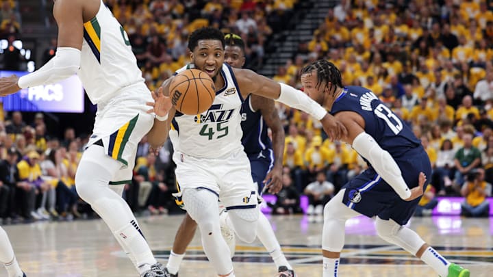 Donovan Mitchell gets passed Jalen Brunson in the Playoffs