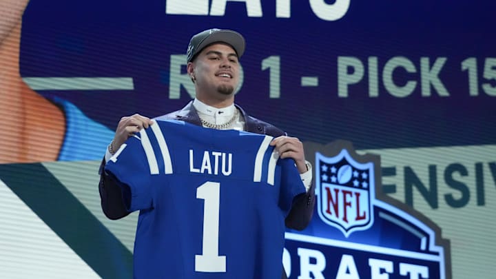 Apr 25, 2024; Detroit, MI, USA; UCLA Bruins defensive lineman Laiatu Latu poses after being selected