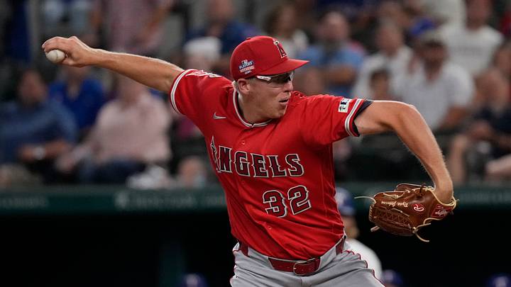 Aug 22, 2026; Arlington, Texas, USA; Los Angeles Angels pitcher Ryan Johnson (32) throws to the plate against the Texas Rangers during the second inning at Globe Life Field. Mandatory Credit: Raymond Carlin III-Imagn Images Aug 22, 2026; Arlington, Texas, USA; Los Angeles Angels pitcher Ryan Johnson (32) throws to the plate against the Texas Rangers during the second inning at Globe Life Field. Mandatory Credit: Raymond Carlin III-Imagn Images
