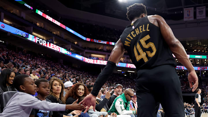 Cleveland Cavaliers v Sacramento Kings