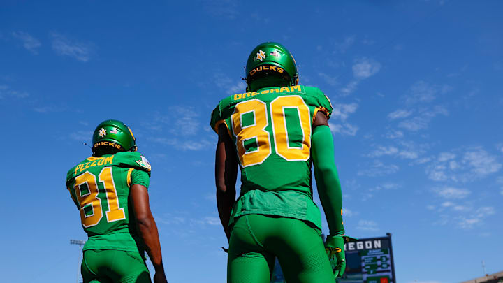 Dillon Gresham (80) tunes up prior to Idaho v Oregon, August 31 2024