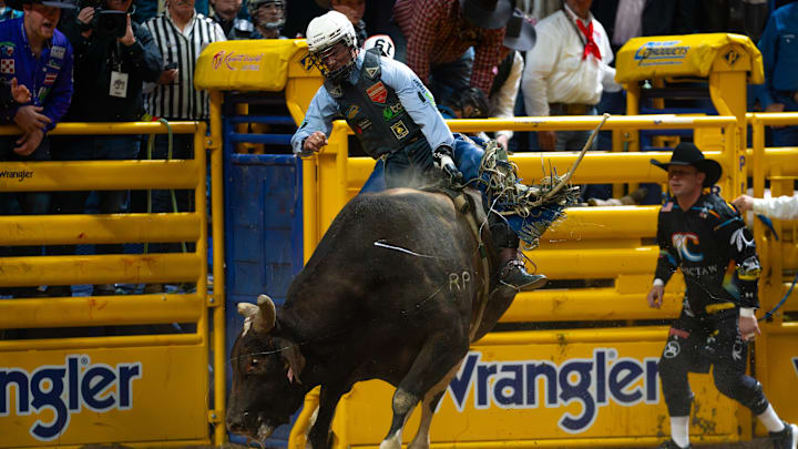 Clayton Sellars on Hard Rock in Round 3 action of Wrangler National Finals Rodeo