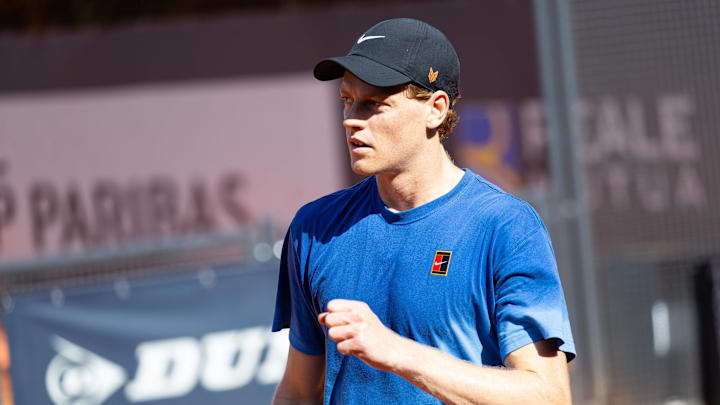 Jannik Sinner debuts custom Nike apparel during practice at the Italian Open.