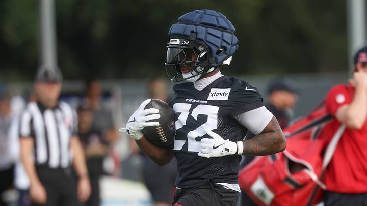 Jul 23, 2025; Houston, TX, USA; Houston Texans running back Jawhar Jordan (22) during training camp at Houston Methodist Training Center. Mandatory Credit: Troy Taormina-Imagn Images Jul 23, 2025; Houston, TX, USA; Houston Texans running back Jawhar Jordan (22) during training camp at Houston Methodist Training Center. Mandatory Credit: Troy Taormina-Imagn Images