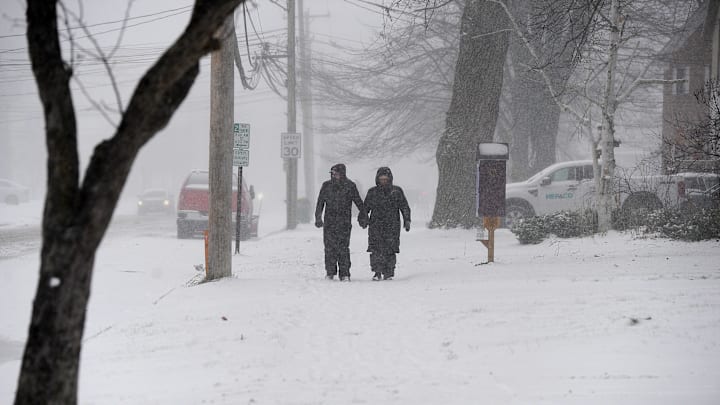 Winter Storm Brings Heavy Snow To Great Lakes Region