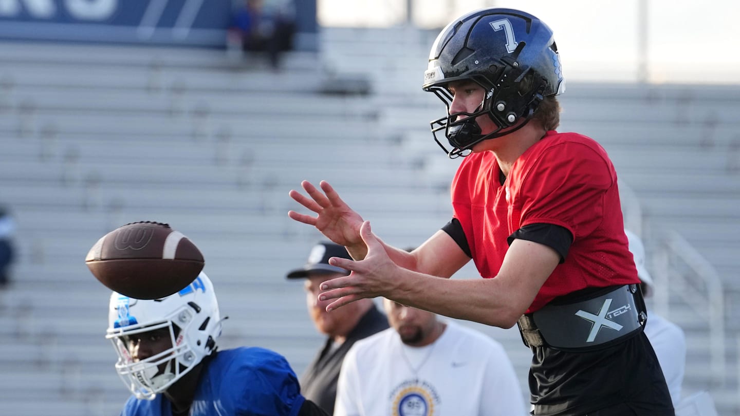 No. 1 College Football QB Recruit Labeled 'Pro In Every Aspect'