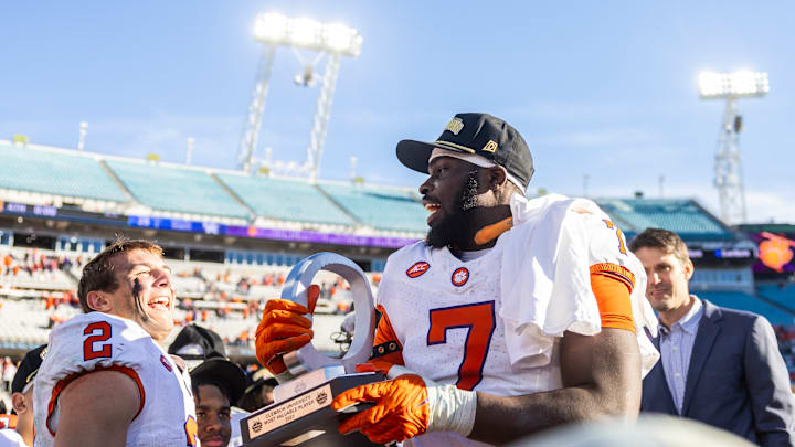 TaxSlayer Gator Bowl - Clemson v Kentucky