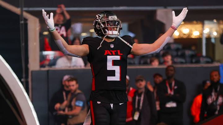 Atlanta Falcons wide receiver Drake London (5) would be a steal for fantasy managers in the later rounds. Brett Davis-Imagn Images Atlanta Falcons wide receiver Drake London (5) would be a steal for fantasy managers in the later rounds. Brett Davis-Imagn Images