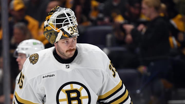 Linus Ullmark (35)  Mandatory Credit: Christopher Hanewinckel-USA TODAY Sports