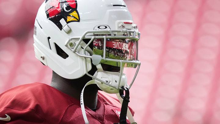 Arizona Cardinals running back Jeremiyah Love (4) practices during training camp at State Farm Stadium.