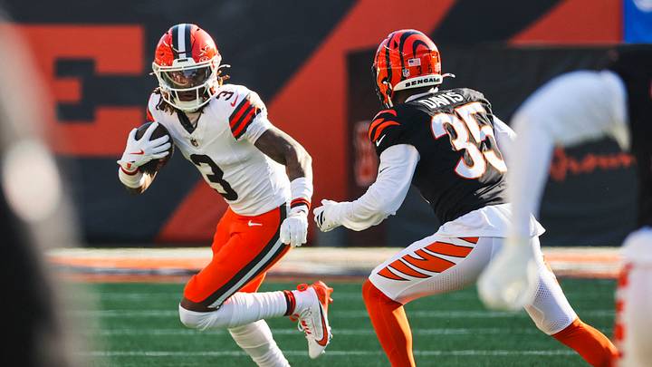 Jan 4, 2026; Cincinnati, Ohio, USA; Cleveland Browns wide receiver Jerry Jeudy (3) runs for yards after catch during the second quarter at Paycor Stadium. Mandatory Credit: Joseph Maiorana-Imagn Images Jan 4, 2026; Cincinnati, Ohio, USA; Cleveland Browns wide receiver Jerry Jeudy (3) runs for yards after catch during the second quarter at Paycor Stadium. Mandatory Credit: Joseph Maiorana-Imagn Images