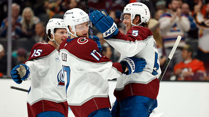 The Colorado Avalanche will have a full lineup as they hit the ice for Game 1 against the Dallas Stars.
