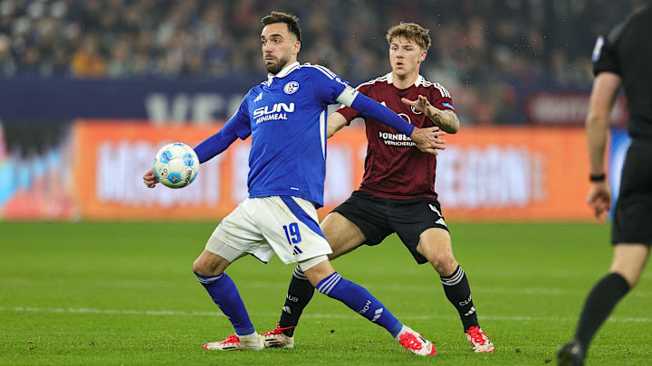 FC Schalke 04 v 1. FC Nünberg - Second Bundesliga