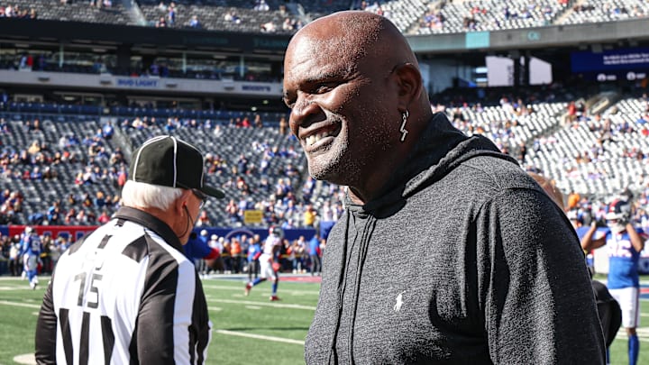 Nov 3, 2024; East Rutherford, New Jersey, USA; Former New York Giants linebacker Lawrence Taylor on the field before the game between the Giants and the Washington Commanders at MetLife Stadium. Nov 3, 2024; East Rutherford, New Jersey, USA; Former New York Giants linebacker Lawrence Taylor on the field before the game between the Giants and the Washington Commanders at MetLife Stadium.