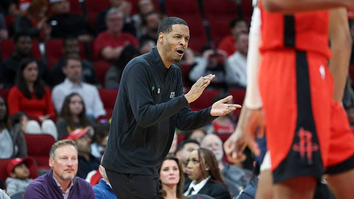 Mar 19, 2023; Houston, Texas, USA; Houston Rockets head coach Stephen Silas reacts after a play during the second quarter against the New Orleans Pelicans at Toyota Center. Mandatory Credit: Troy Taormina-USA TODAY Sports Mar 19, 2023; Houston, Texas, USA; Houston Rockets head coach Stephen Silas reacts after a play during the second quarter against the New Orleans Pelicans at Toyota Center. Mandatory Credit: Troy Taormina-USA TODAY Sports