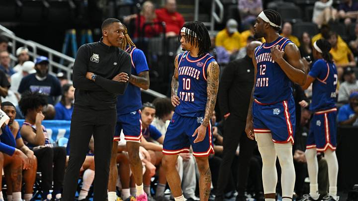 Mar 20, 2026; St. Louis, MO, USA; Tennessee State Tigers head coach Nolan Smith talks with guard Dante Harris (10) and forward Carlous Williams (12) during a stoppage of play against the Iowa State Cyclones during the first half of a first round game of the men's 2026 NCAA Tournament at Enterprise Center. Mandatory Credit: Jeff Le-Imagn Images Mar 20, 2026; St. Louis, MO, USA; Tennessee State Tigers head coach Nolan Smith talks with guard Dante Harris (10) and forward Carlous Williams (12) during a stoppage of play against the Iowa State Cyclones during the first half of a first round game of the men's 2026 NCAA Tournament at Enterprise Center. Mandatory Credit: Jeff Le-Imagn Images