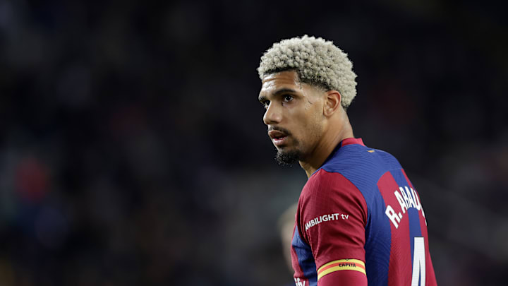 Bayern Munich have made Barcelona defender Ronald Araujo as their top target for January.