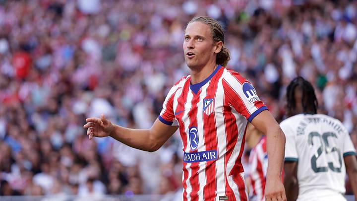 Bayern Munich are reportedly keeping an eye on the situation of Marcos Llorent at Atletico Madrid. Bayern Munich are reportedly keeping an eye on the situation of Marcos Llorent at Atletico Madrid.