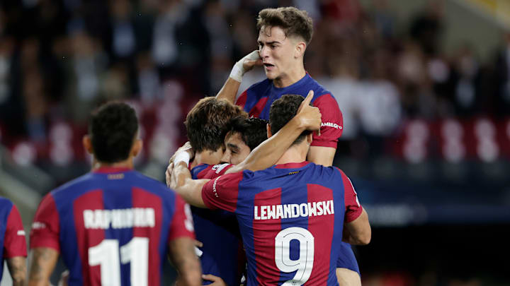 FC Barcelona v Royal Antwerp - UEFA Champions League