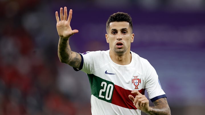 Joao Cancelo hat sich in München vorgestellt