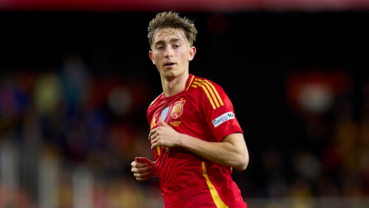 Dean Huijsen für die spanische Nationalmannschaft