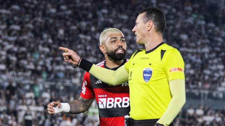 Atacante chegou a pedir desculpas pelas declarações, mas não foi suficiente