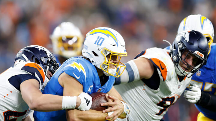 Denver Broncos v Los Angeles Chargers