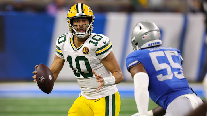 Green Bay Packers v Detroit Lions