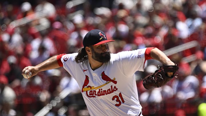 Jun 30, 2024; St. Louis, Missouri, USA; St. Louis Cardinals pitcher Lance Lynn (31) throws against the Cincinnati Reds during the first inning at Busch Stadium. Mandatory Credit: Jeff Le-Imagn Images