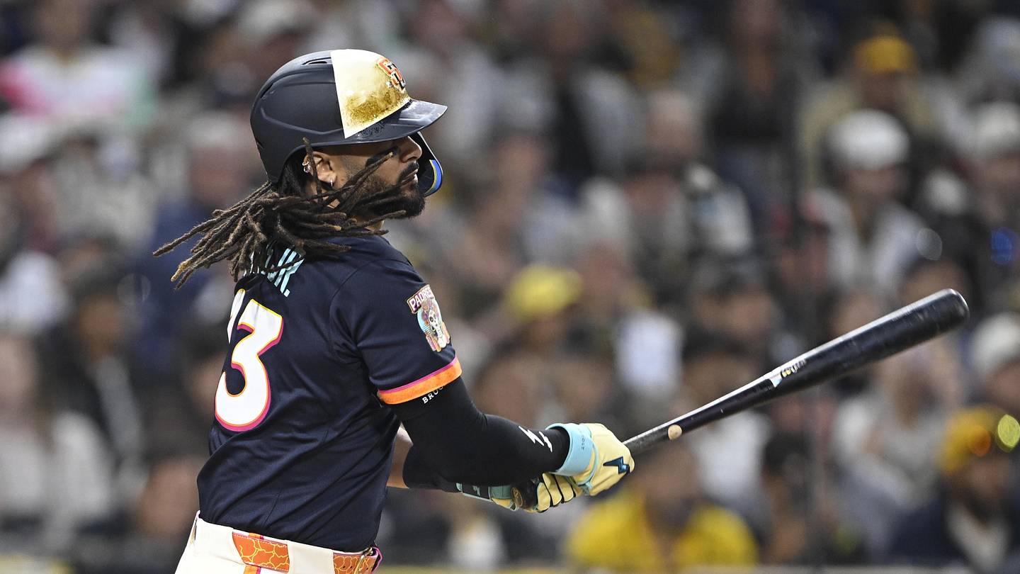 Padres Quietly Dealing With Concerning Trend Against Starting Pitchers