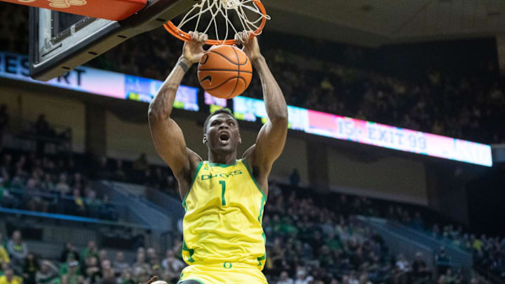 Oregon center N'Faly Dante dunks the ball as the Oregon Ducks host the Colorado Buffaloes.