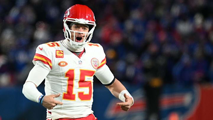 Kansas City Chiefs quarterback Patrick Mahomes (15).