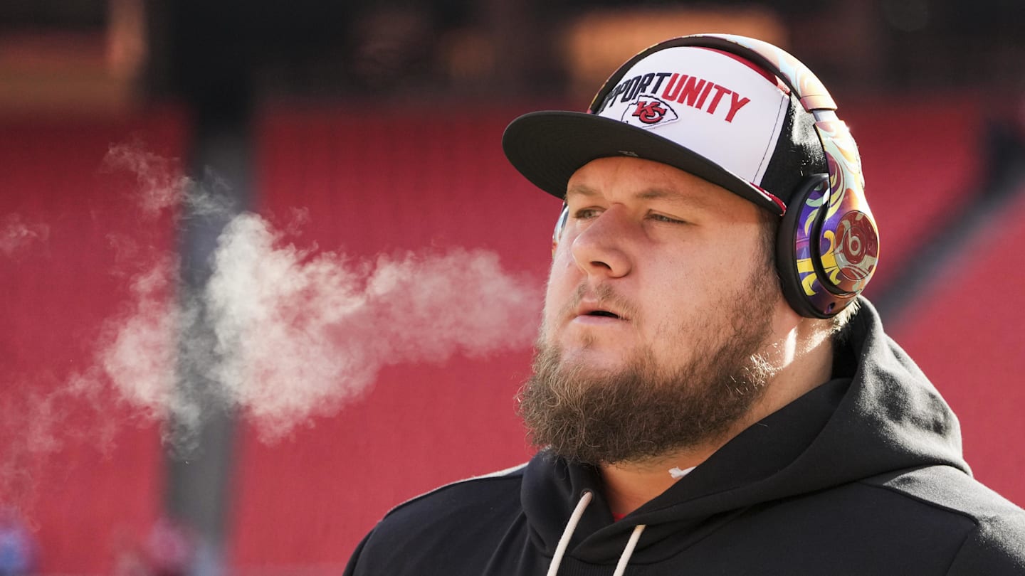 3 Winners, 1 Loser After First 24 Hours of Chiefs Free Agency