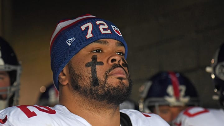 Jan 5, 2025; Philadelphia, Pennsylvania, USA; New York Giants guard Jermaine Eluemunor (72) in the tunnel against the Philadelphia Eagles at Lincoln Financial Field. Mandatory Credit: Eric Hartline-Imagn Images
