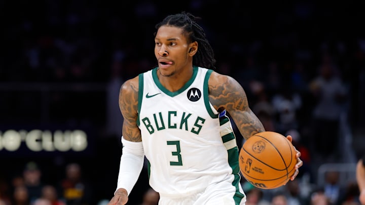 Milwaukee Bucks v Atlanta Hawks