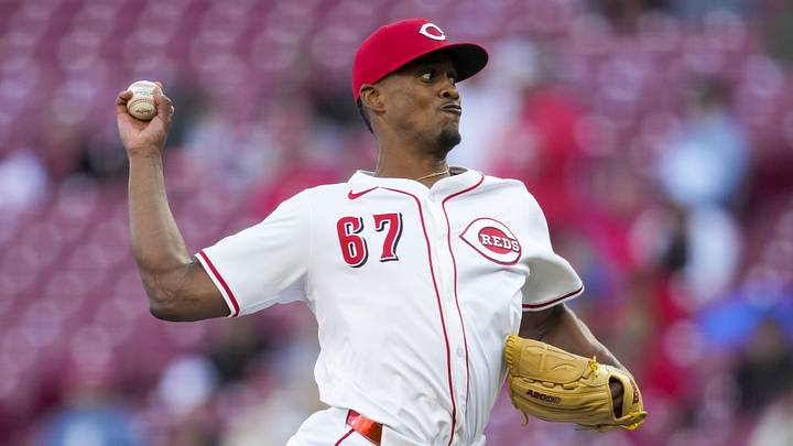May 4, 2025; Cincinnati, Ohio, USA; Cincinnati Reds pitcher Yosver Zulueta (67) throws against the Washington Nationals in the ninth inning inning at Great American Ball Park. Mandatory Credit: Aaron Doster-Imagn Images May 4, 2025; Cincinnati, Ohio, USA; Cincinnati Reds pitcher Yosver Zulueta (67) throws against the Washington Nationals in the ninth inning inning at Great American Ball Park. Mandatory Credit: Aaron Doster-Imagn Images