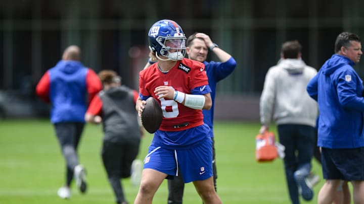May 10, 2025; East Rutherford, NJ, USA; New York Giants quarterback Jaxson Dart (6) throws a pass during rookie minicamp at Quest Diagnostics Training Center. May 10, 2025; East Rutherford, NJ, USA; New York Giants quarterback Jaxson Dart (6) throws a pass during rookie minicamp at Quest Diagnostics Training Center.